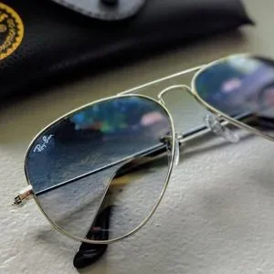 LIKE NEW Oversized Blue Gradient Ray Ban Aviator Sunglasses Ray-Ban | Accessories | Like New Ray Ban Aviator Blue  main image 2